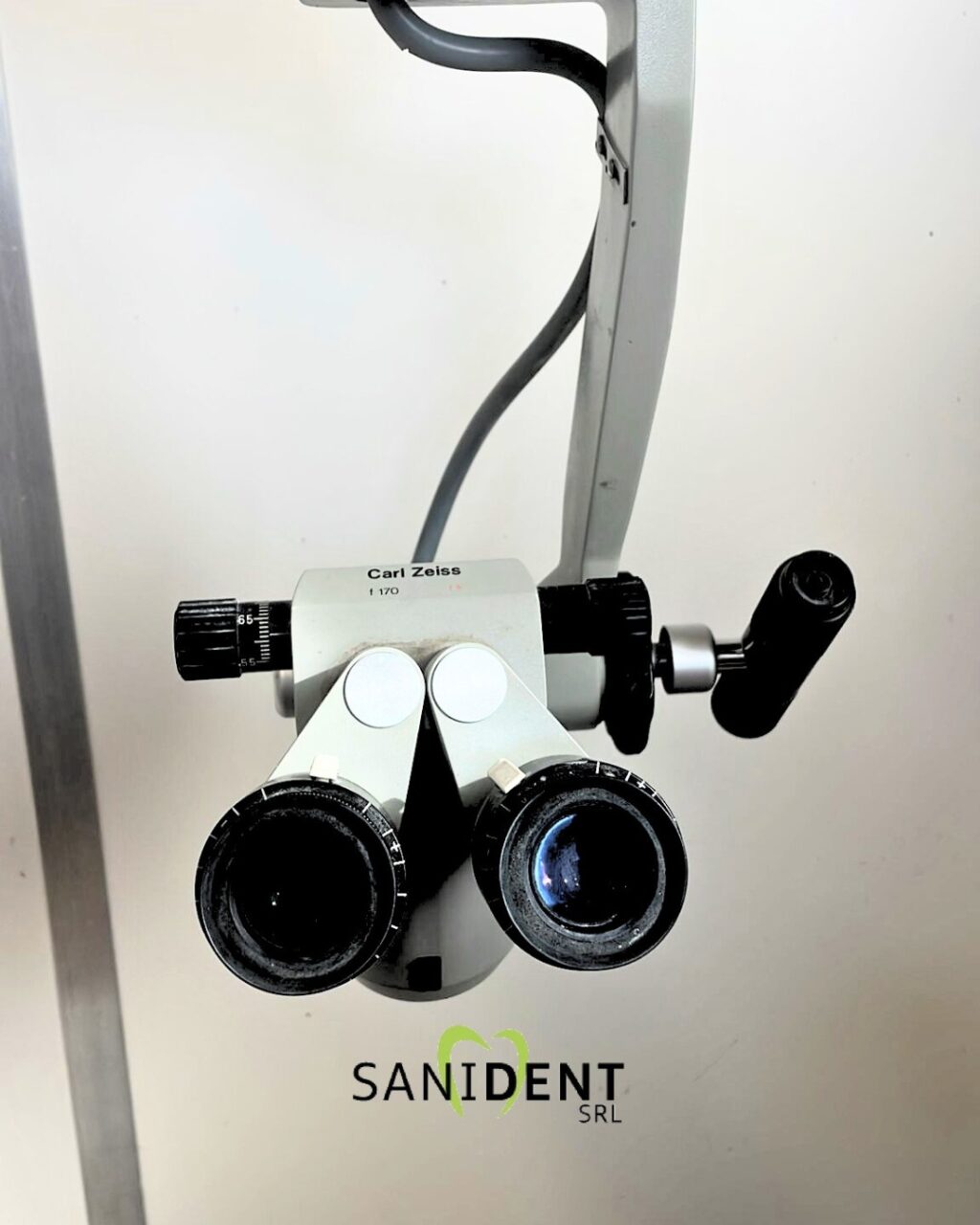 Instagram post from studio_dentistico_sanident. This post is in position 0.
