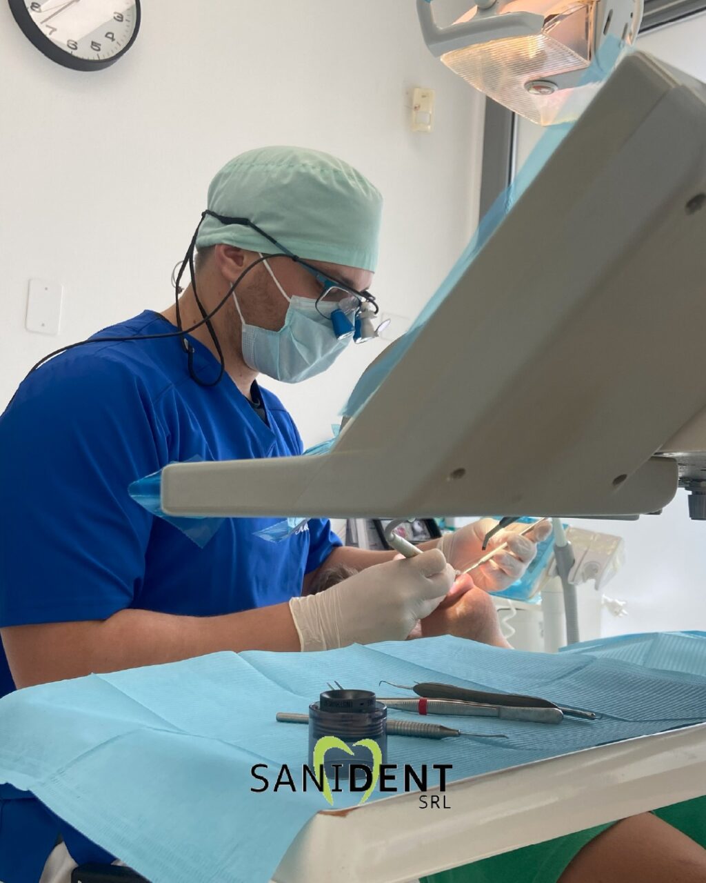 Instagram post from studio_dentistico_sanident. This post is in position 0.