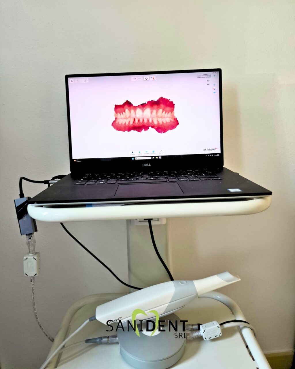 Instagram post from studio_dentistico_sanident. This post is in position 1.
